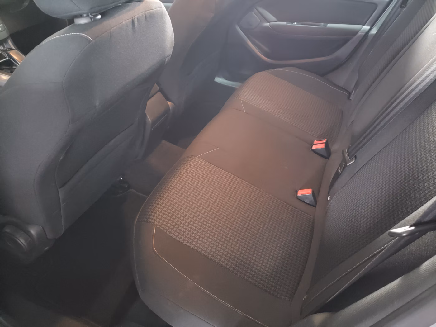 Peugeot 308 фото 12