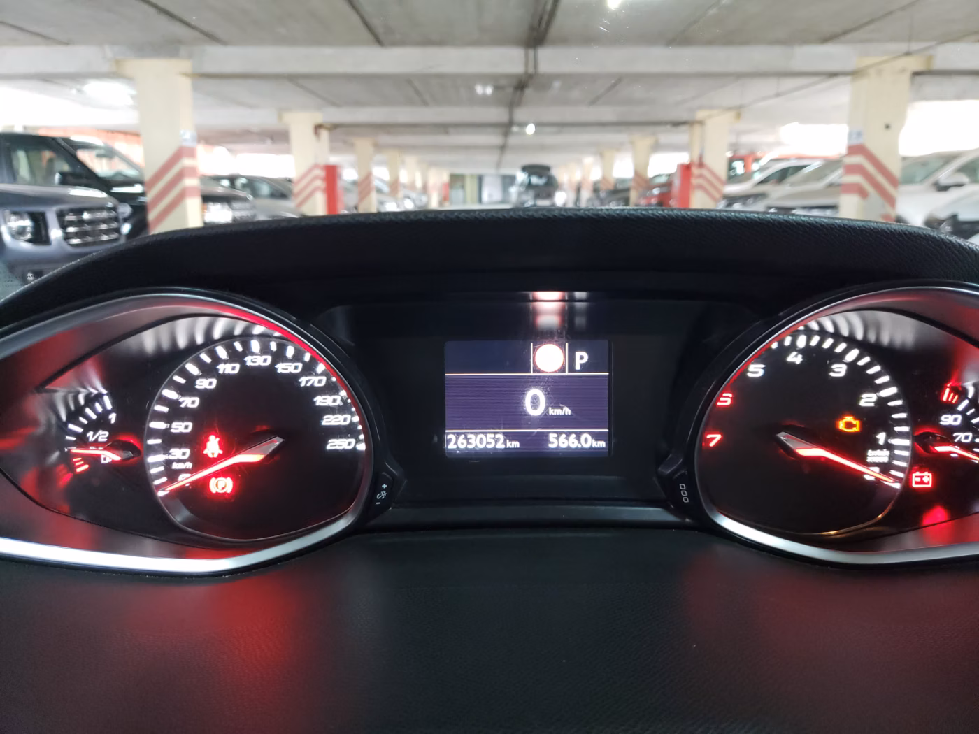 Peugeot 308 фото 14
