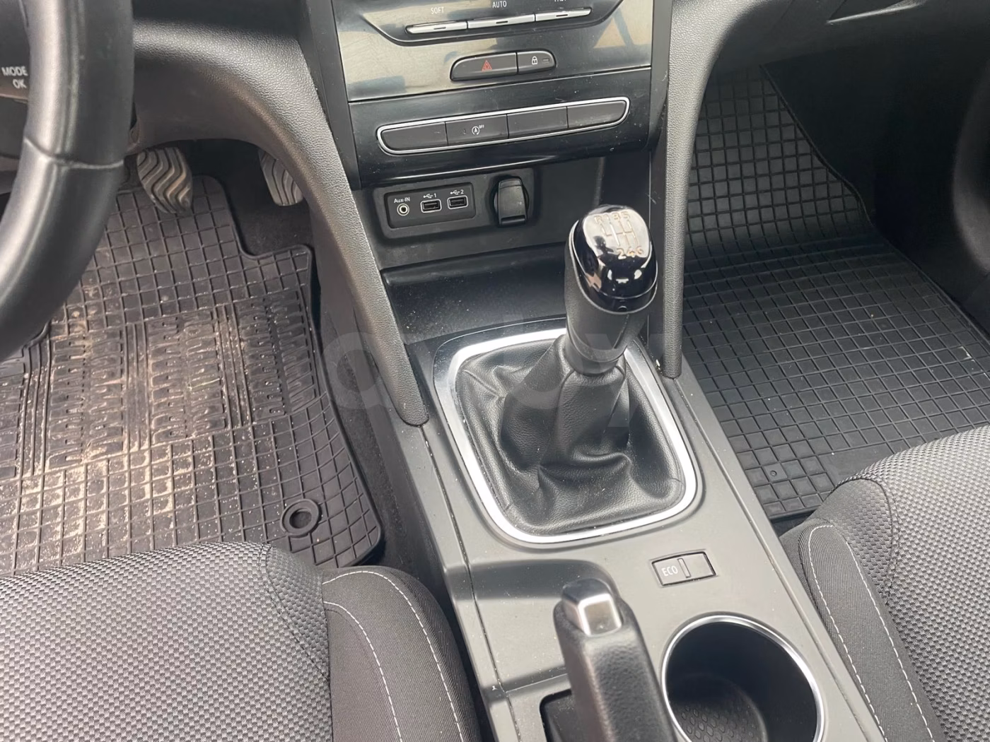 Renault Megane фото 13