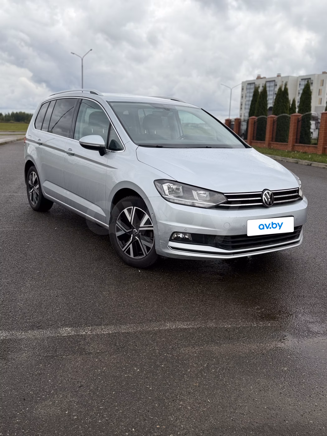 Volkswagen Touran фото 2