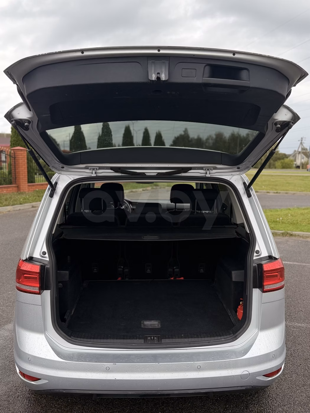 Volkswagen Touran фото 7