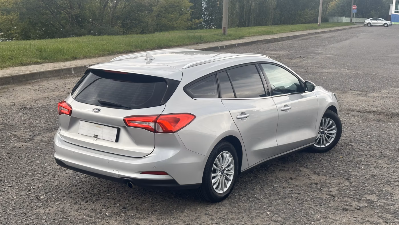 Ford Focus фото 11