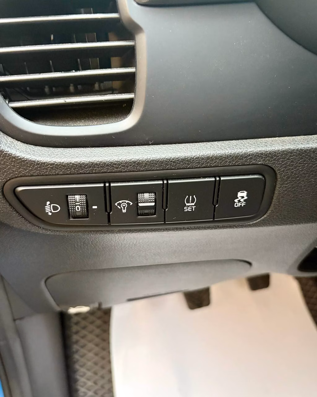 Kia Rio фото 18