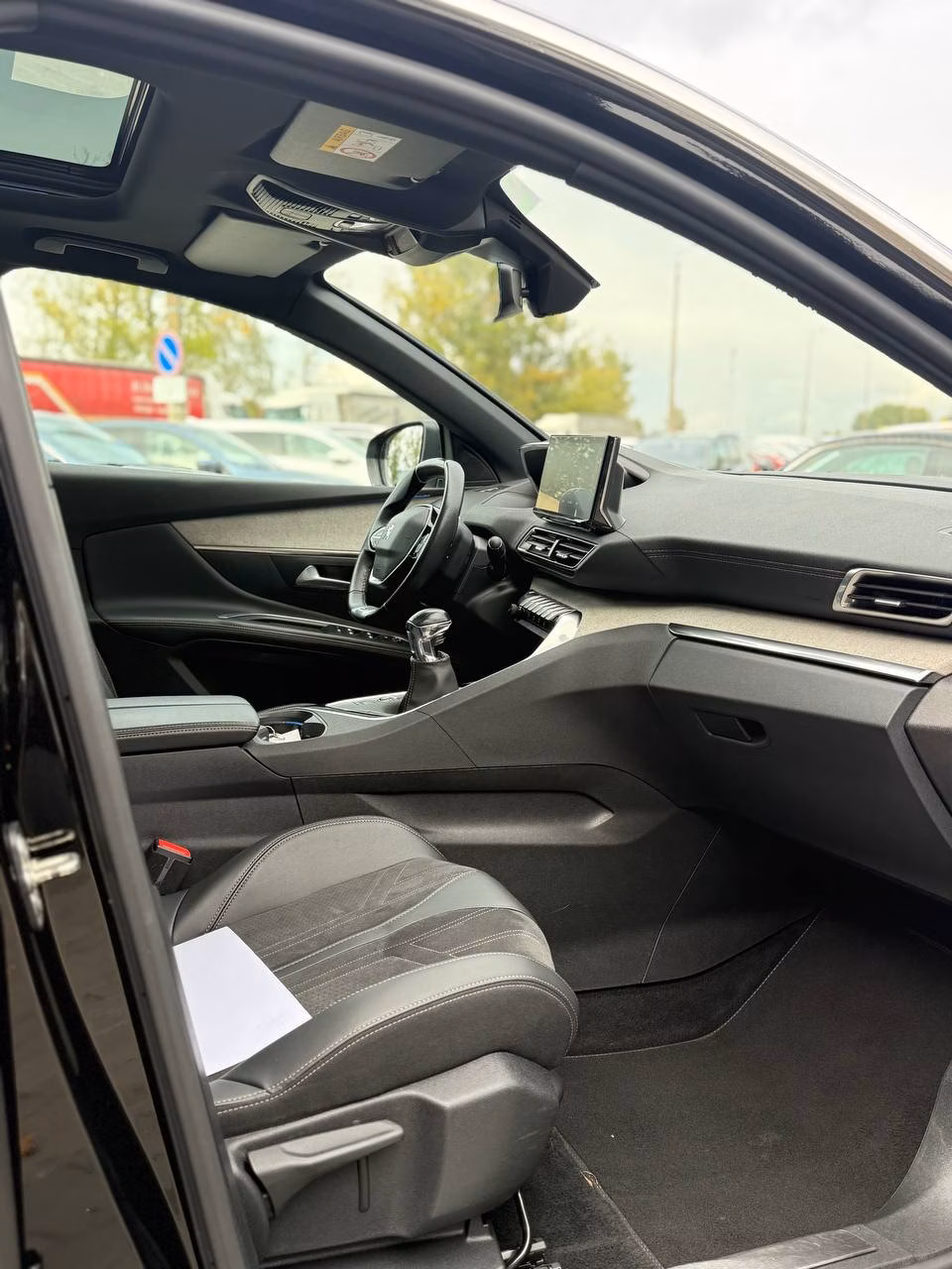 Peugeot 5008 фото 10