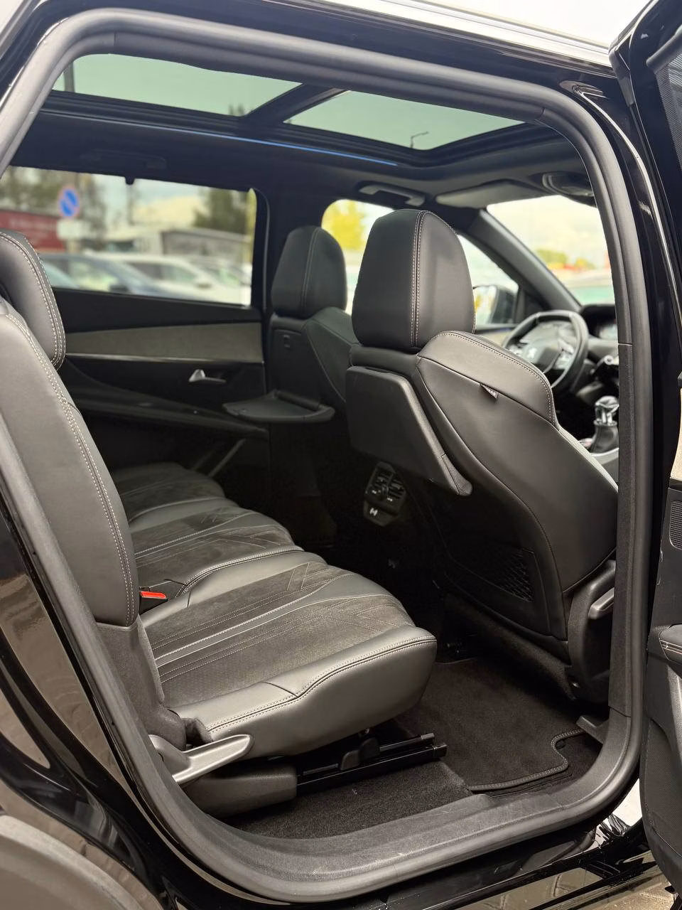 Peugeot 5008 фото 11