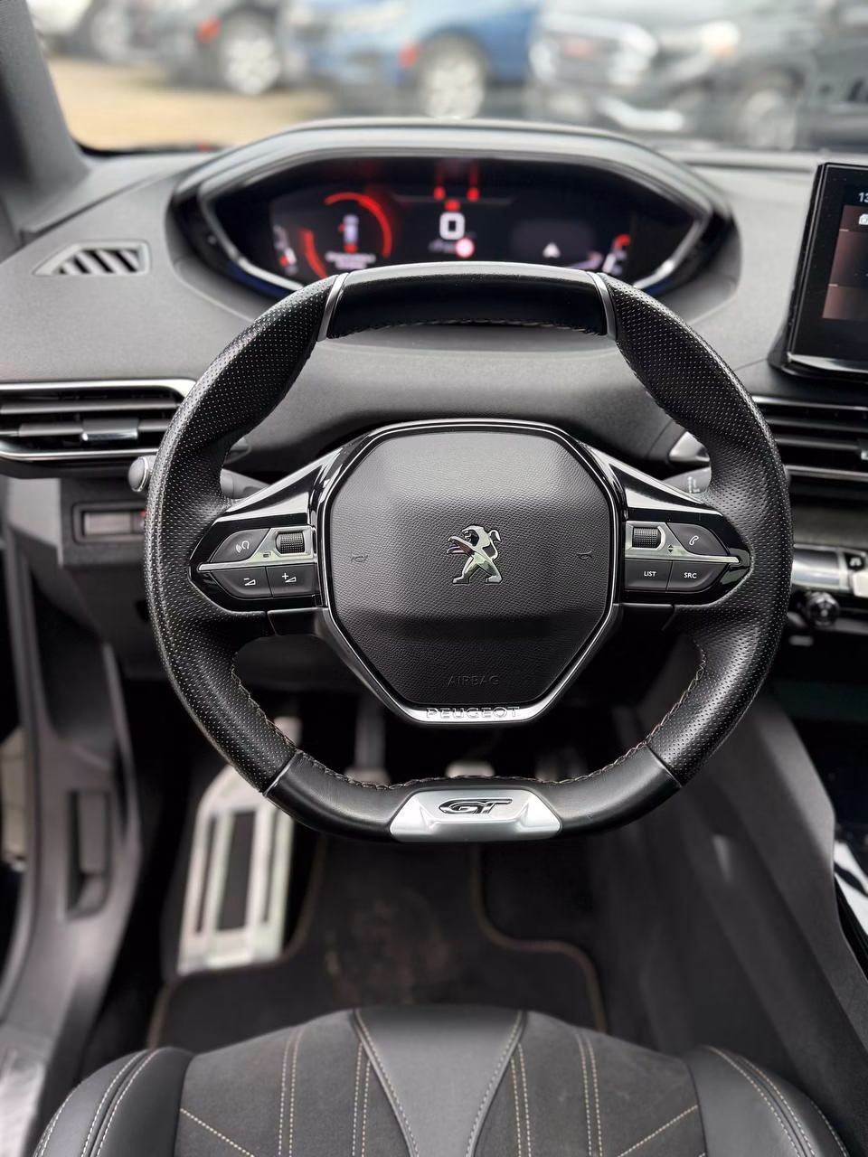 Peugeot 5008 фото 13