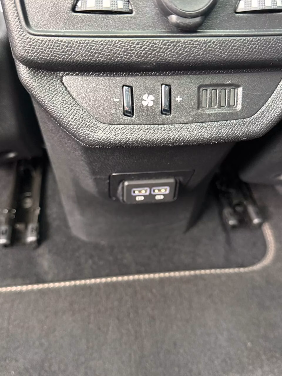 Peugeot 5008 фото 14