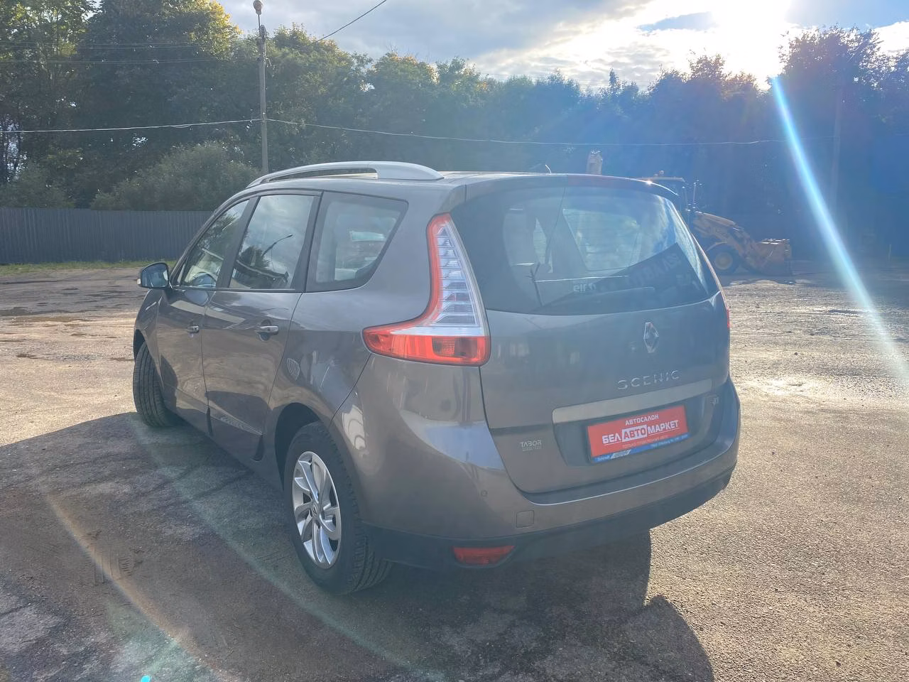 Renault Grand Scenic фото 7