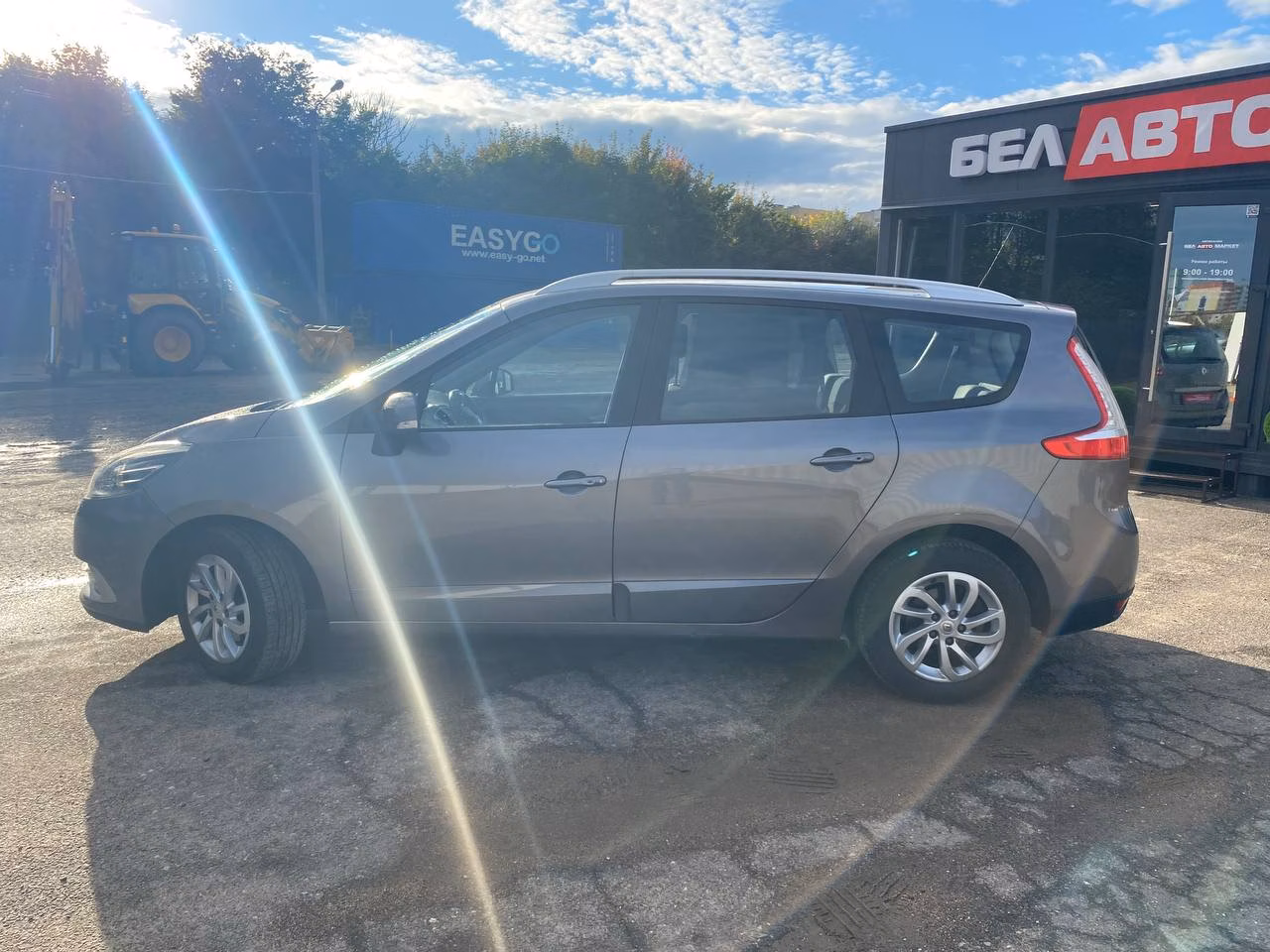 Renault Grand Scenic фото 8