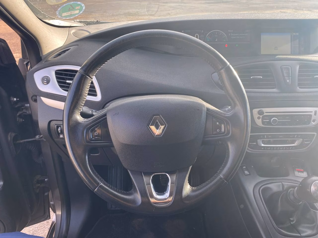 Renault Grand Scenic фото 13