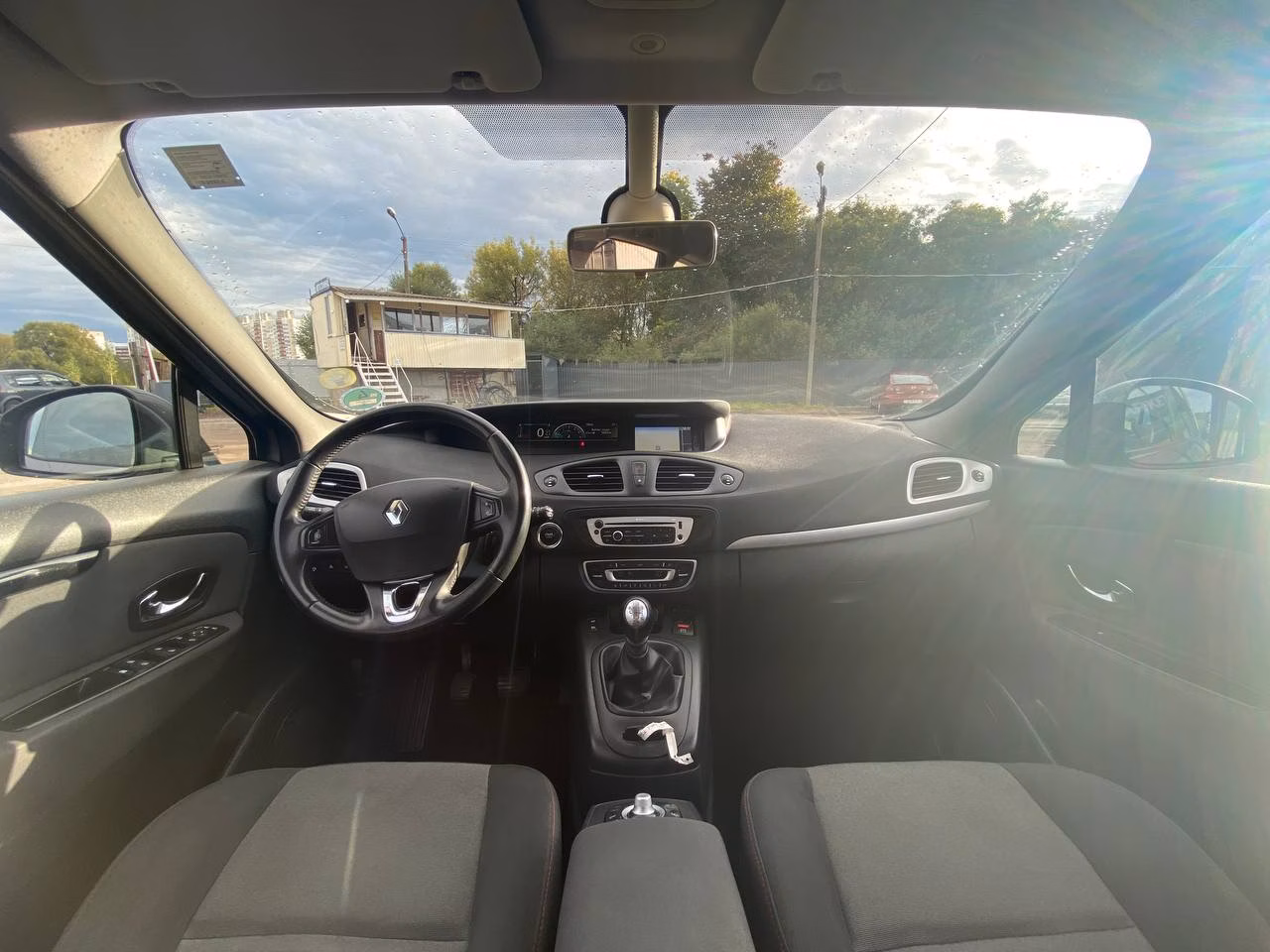 Renault Grand Scenic фото 16