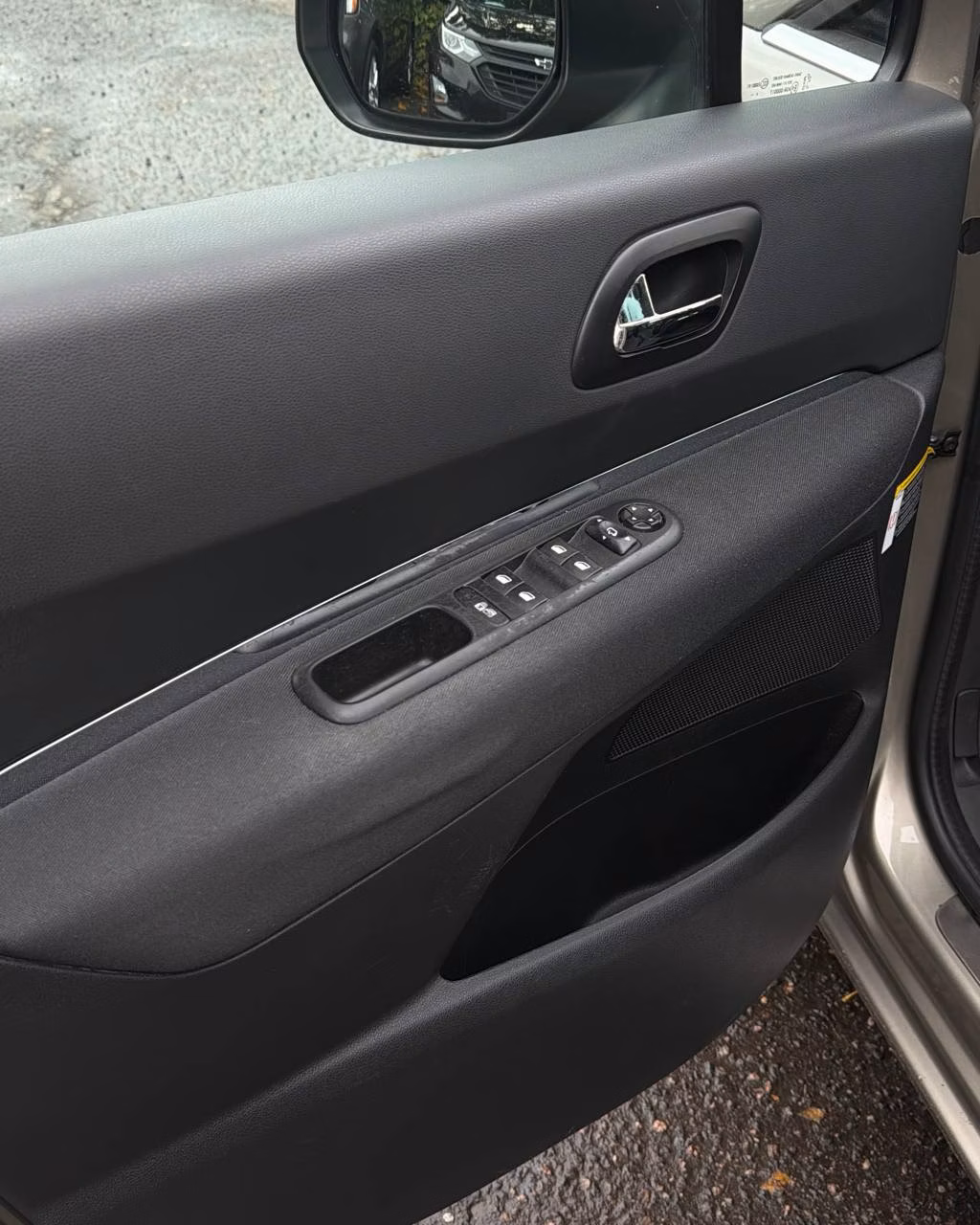 Peugeot 5008 фото 9