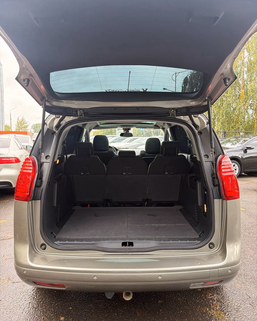 Peugeot 5008 фото 15