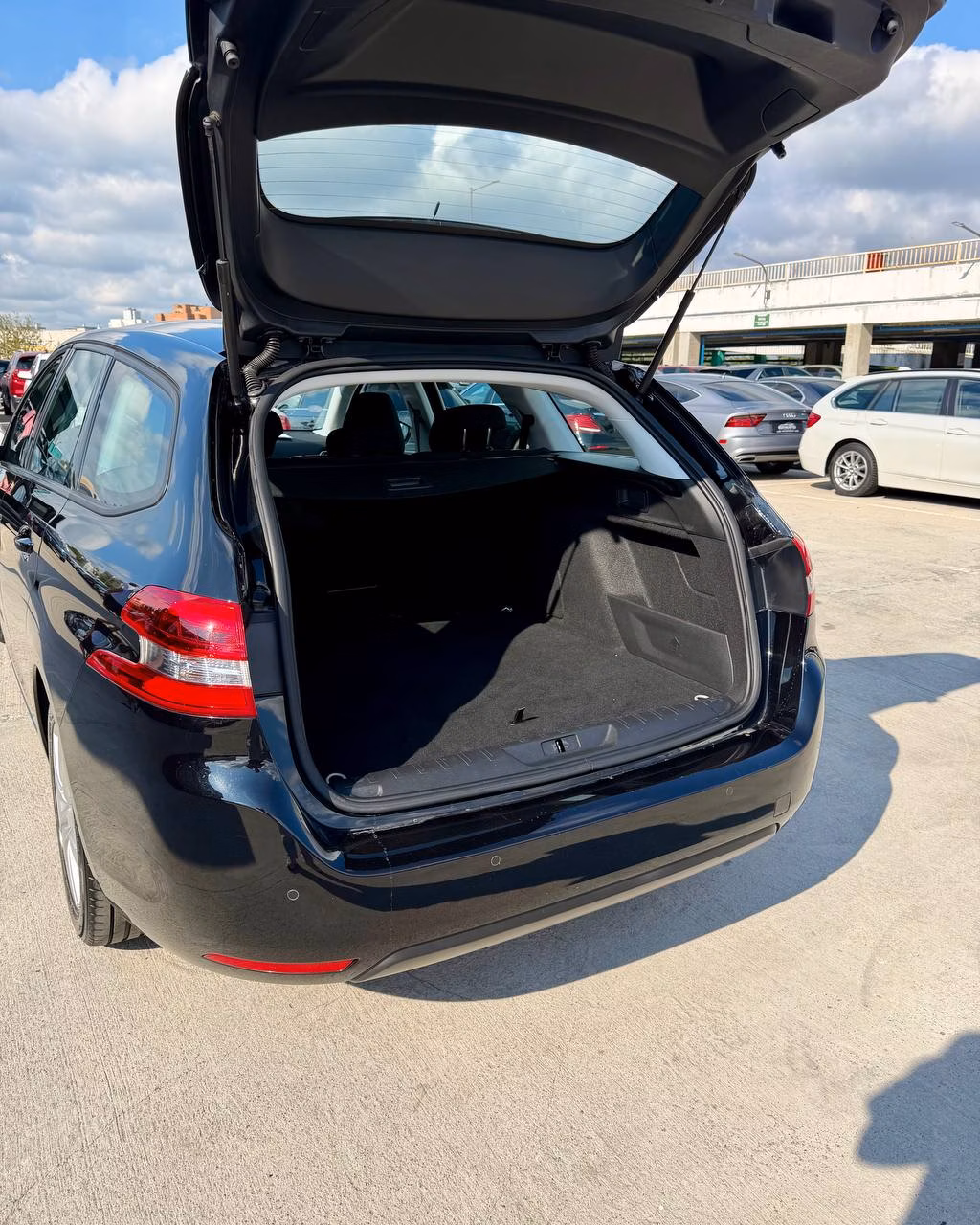 Peugeot 308 фото 12