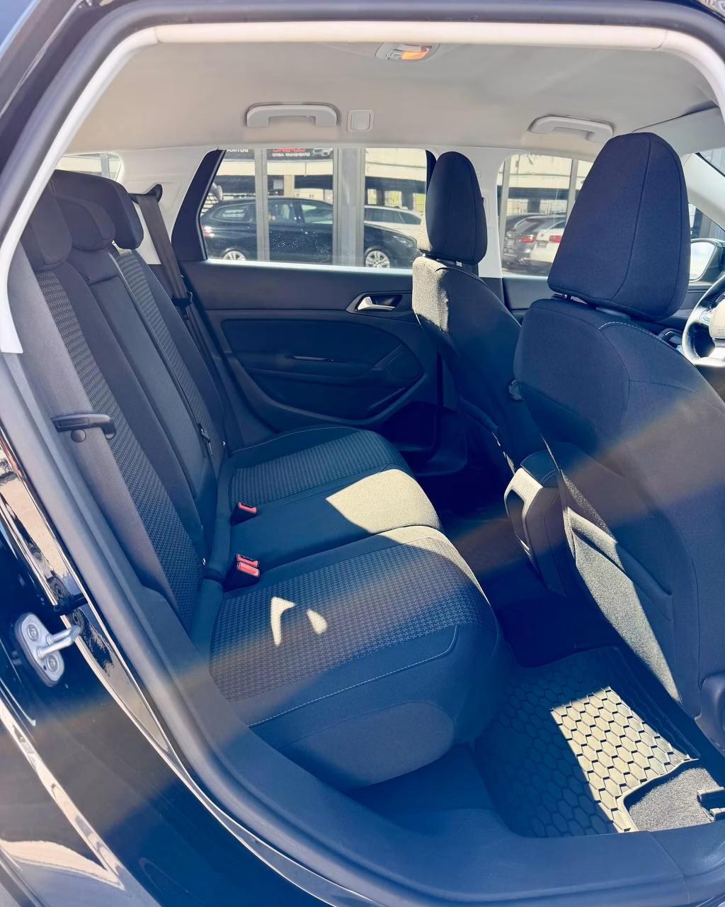 Peugeot 308 фото 13