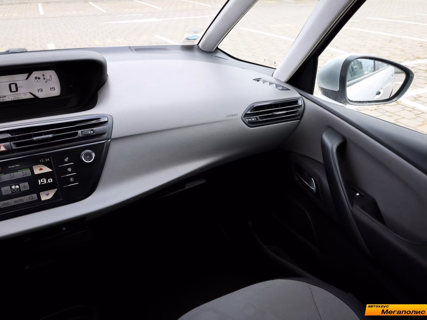 Citroen C4 Picasso фото 8
