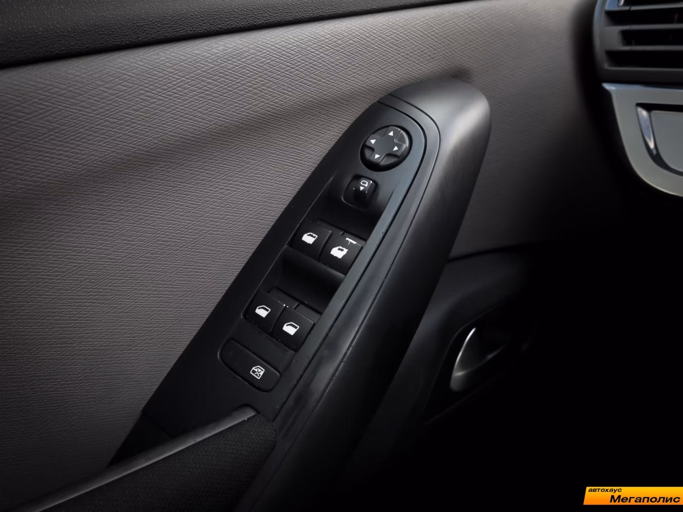 Citroen C4 Picasso фото 12