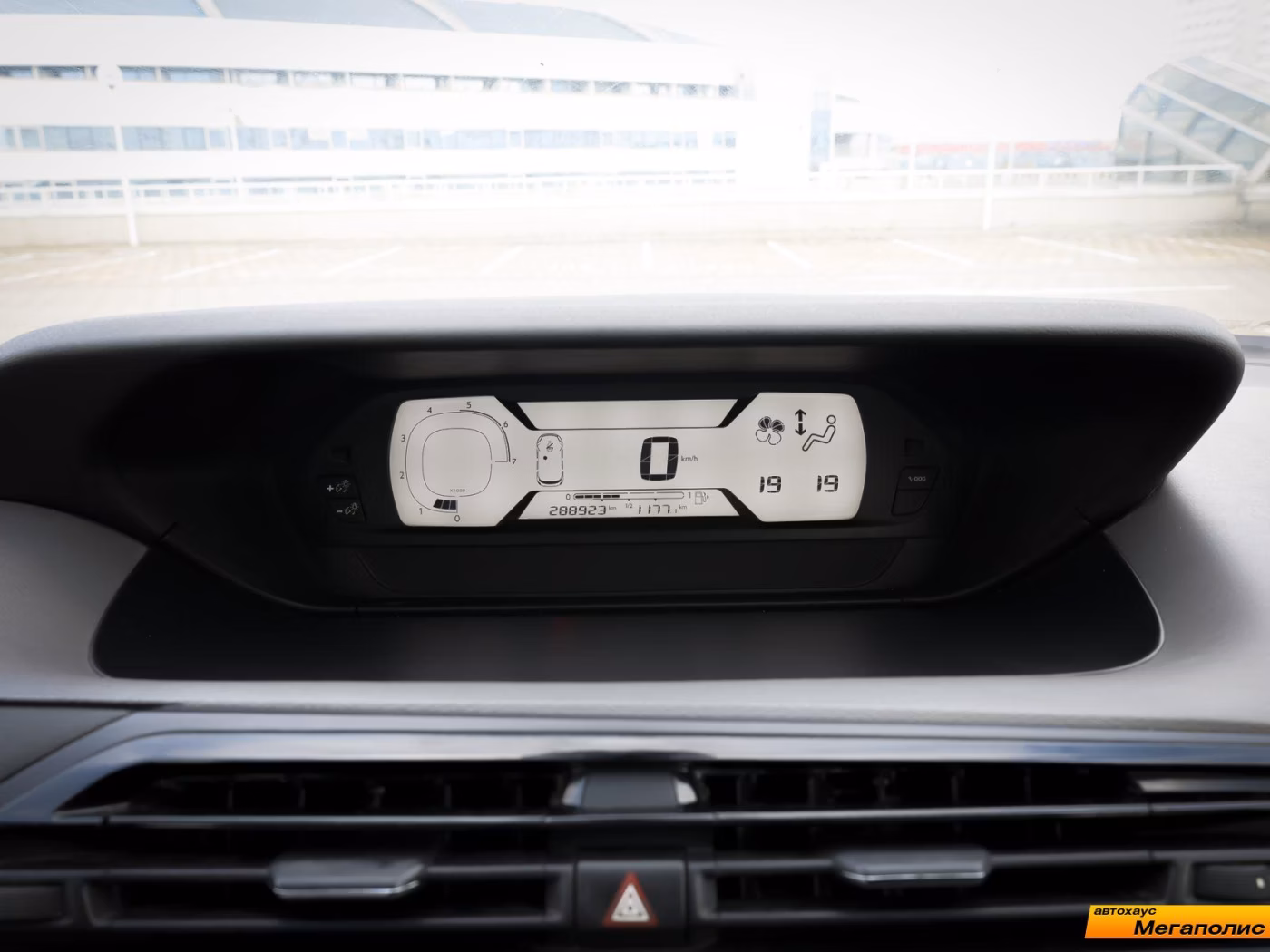 Citroen C4 Picasso фото 14