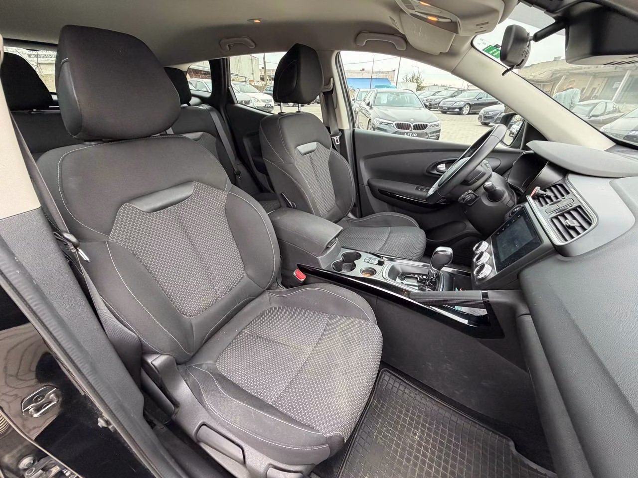 Renault Kadjar фото 16