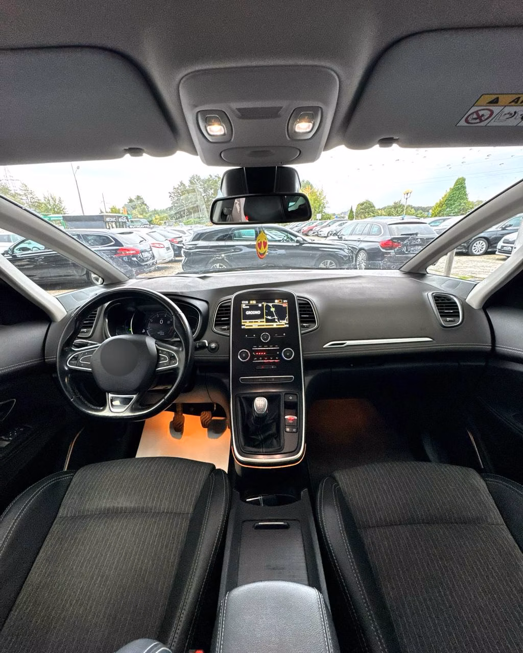 Renault Grand Scenic фото 12