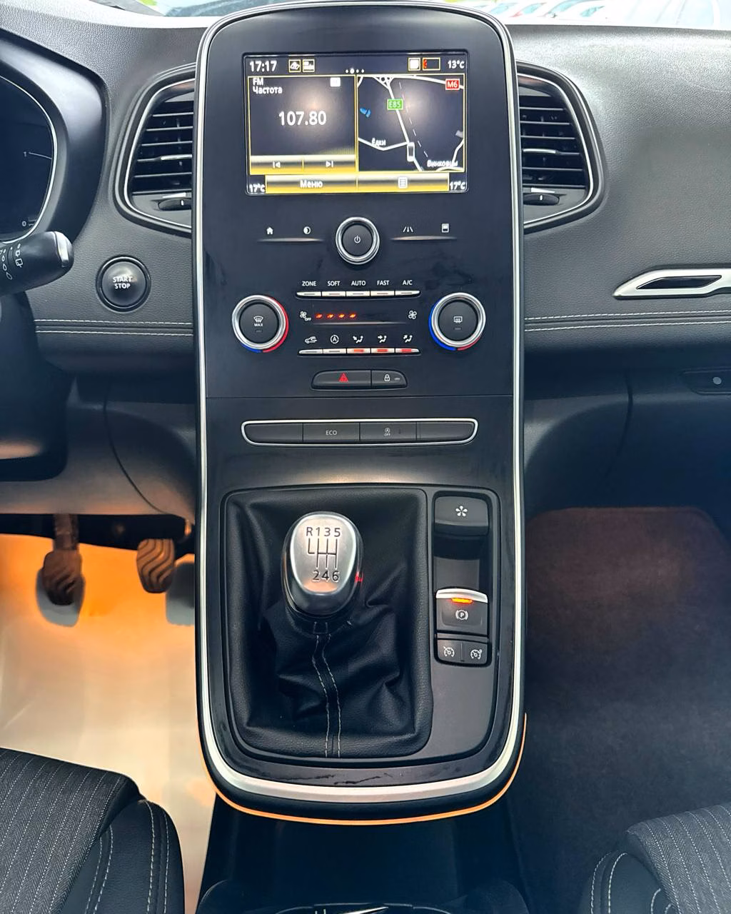 Renault Grand Scenic фото 14