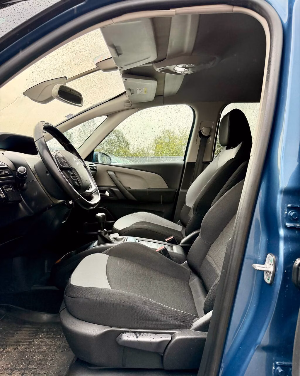 Citroen C4 Picasso фото 9
