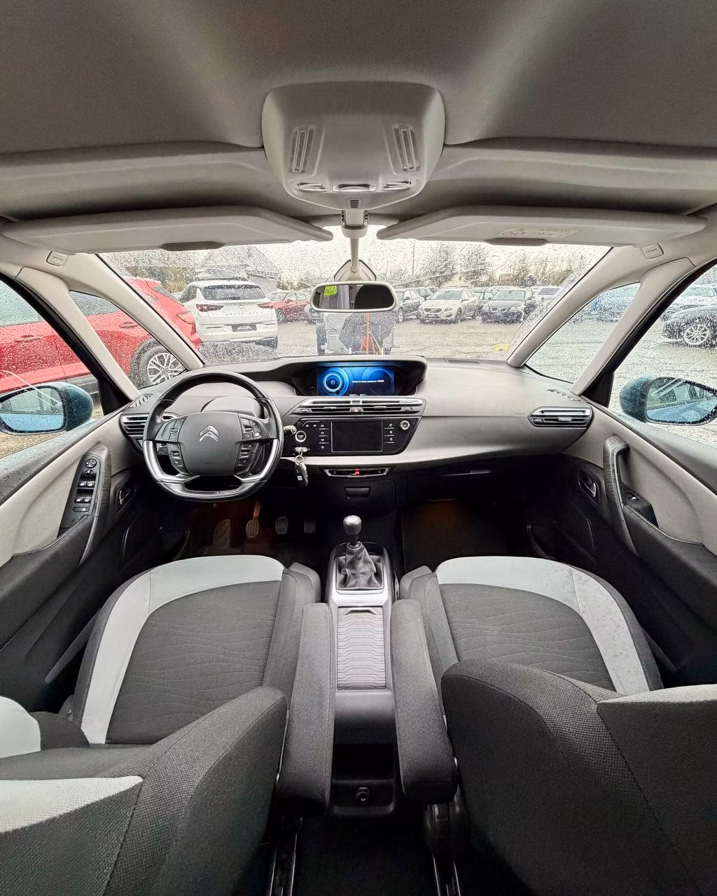Citroen C4 Picasso фото 10