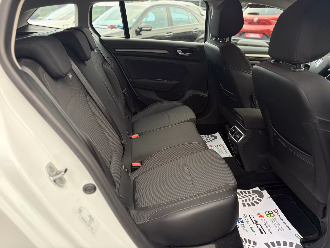 Renault Megane фото 18