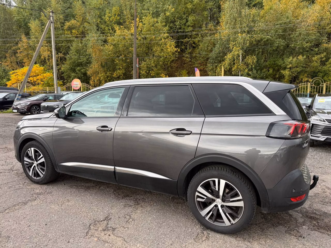 Peugeot 5008 фото 3