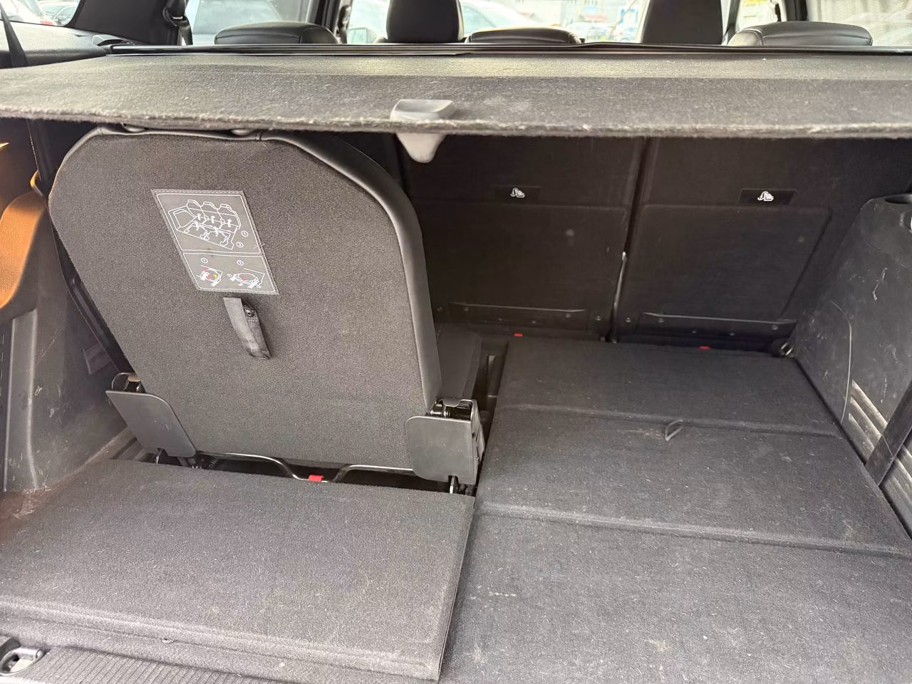 Peugeot 5008 фото 10