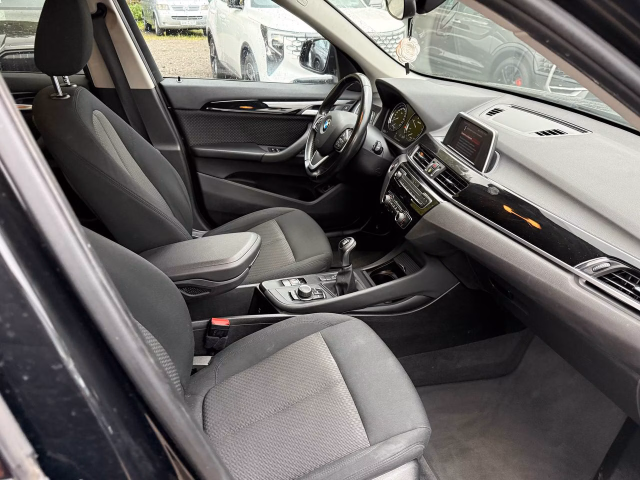 BMW X1 фото 7