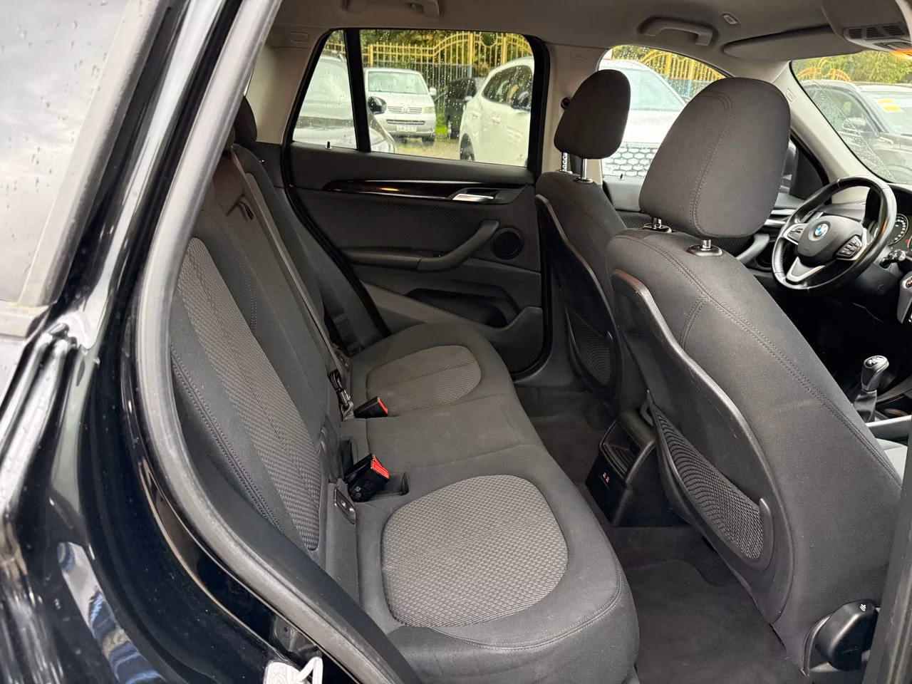 BMW X1 фото 8