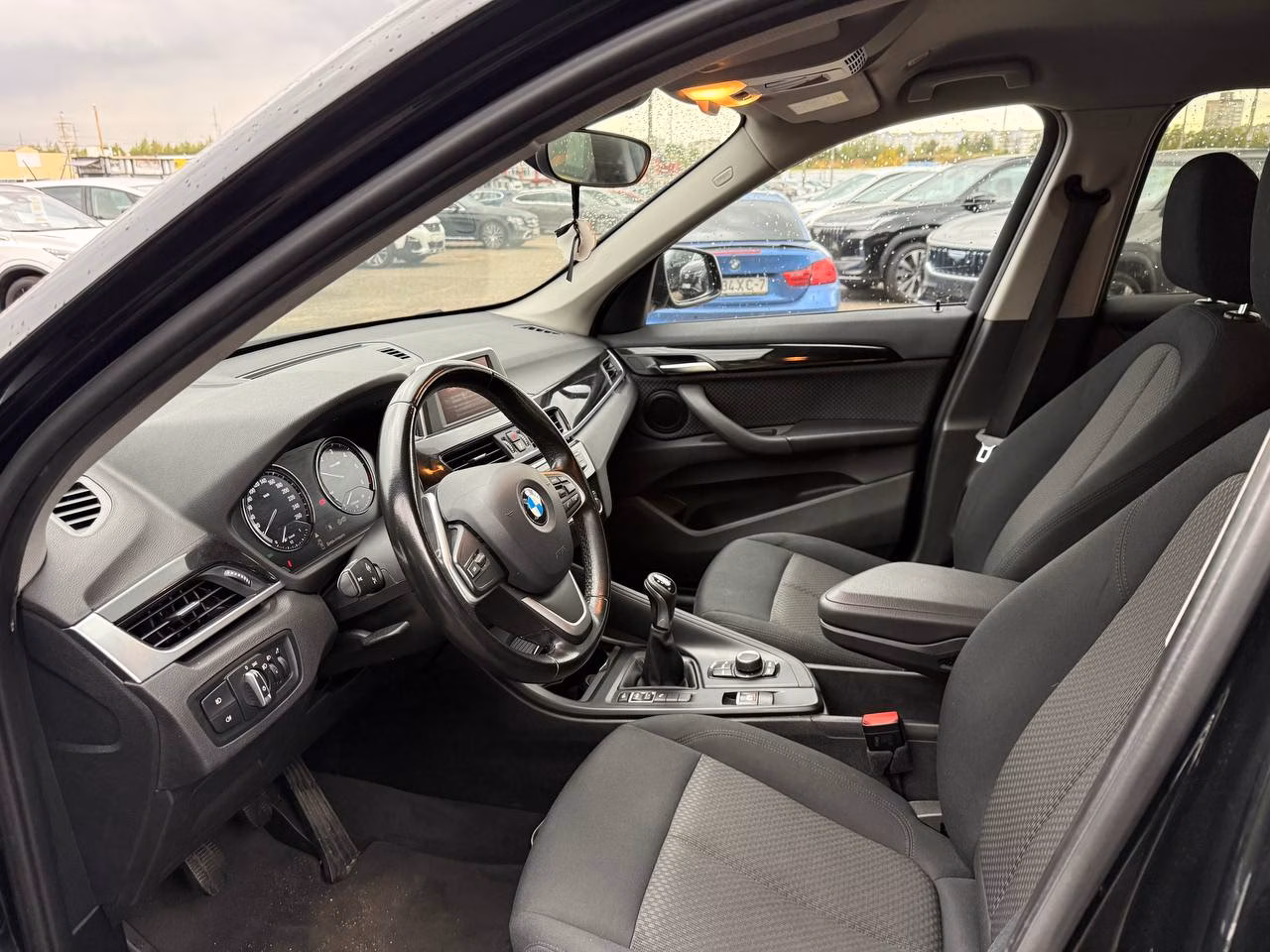 BMW X1 фото 9