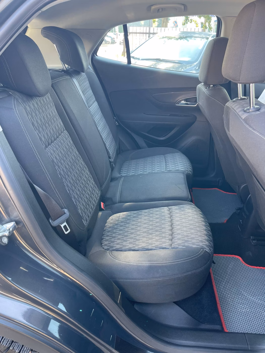 Opel Mokka фото 12
