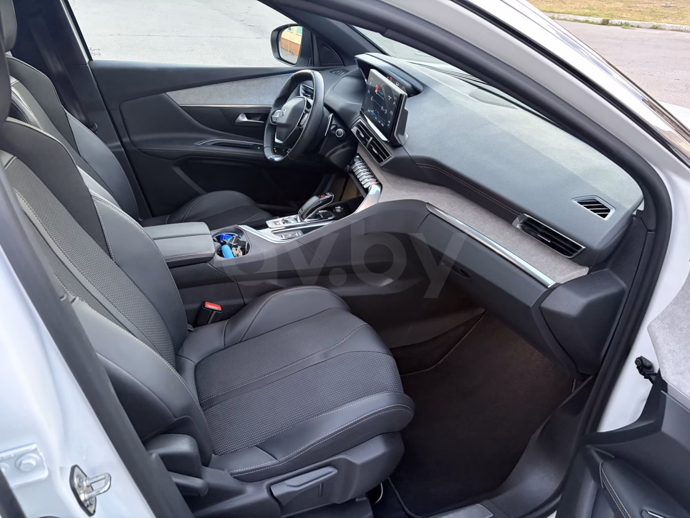 Peugeot 3008 фото 10