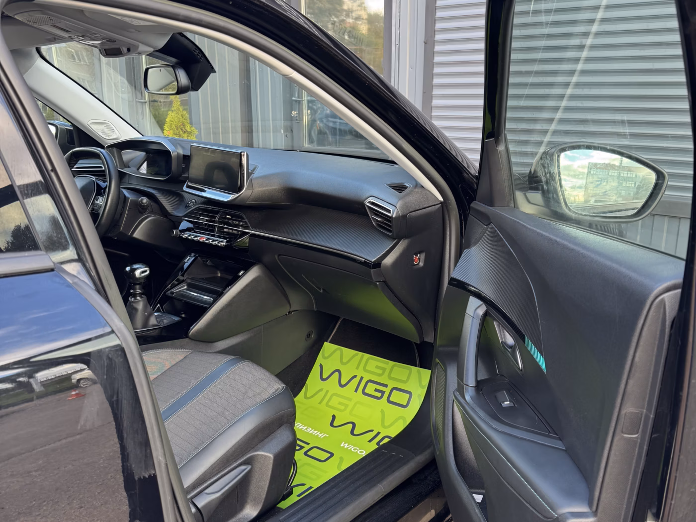 Peugeot 2008 фото 14