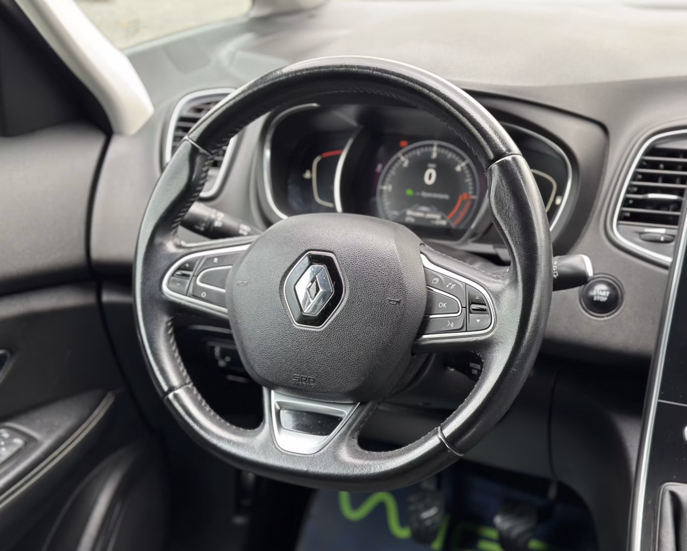 Renault Grand Scenic фото 14