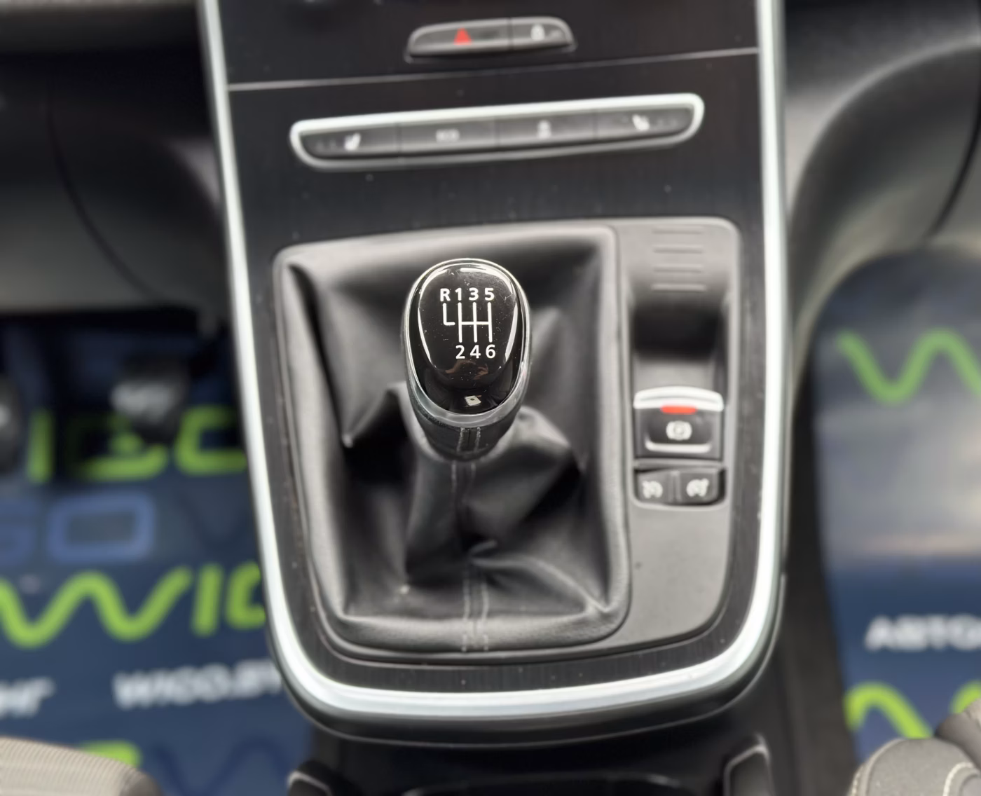 Renault Grand Scenic фото 15