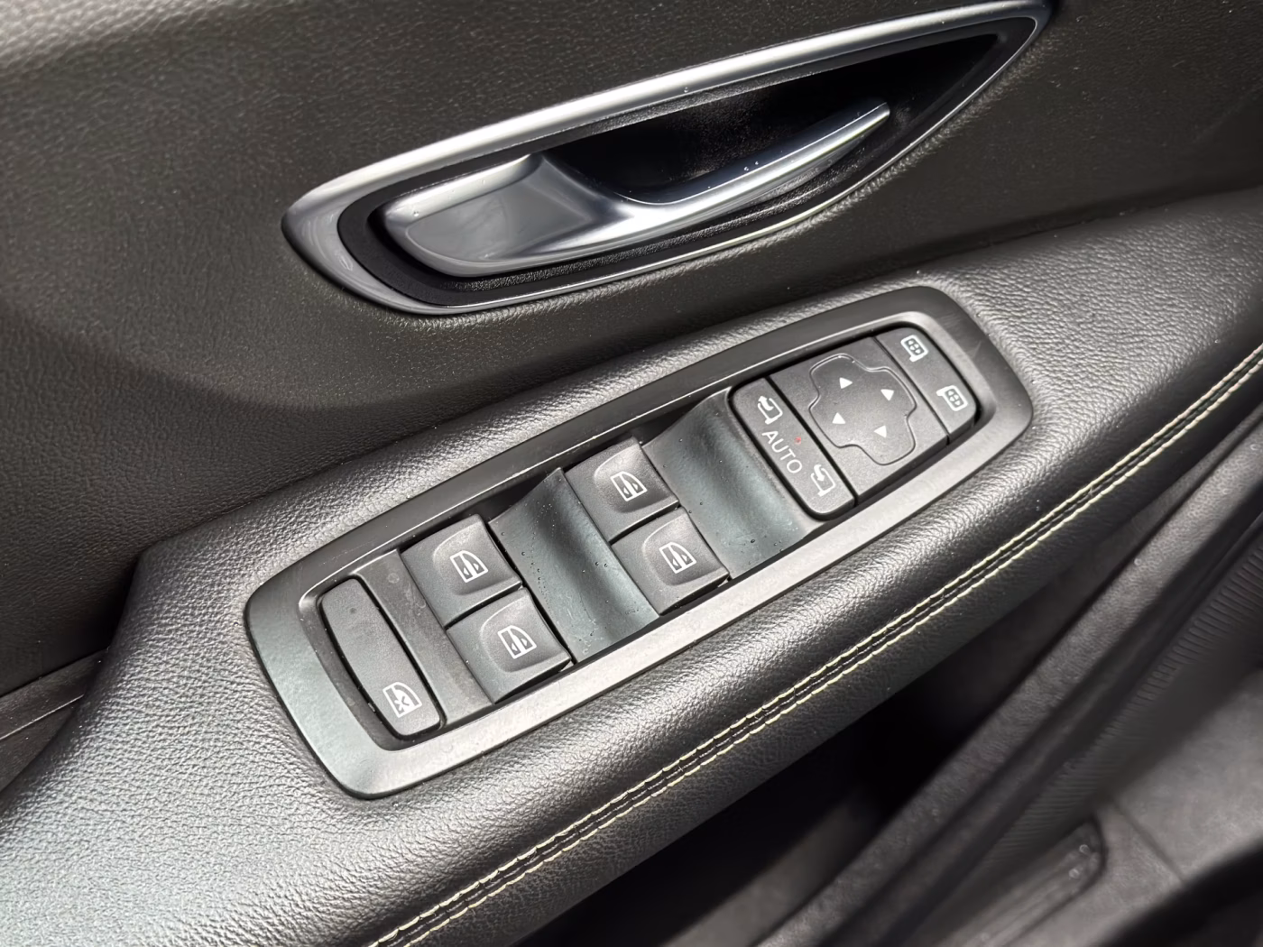 Renault Grand Scenic фото 18