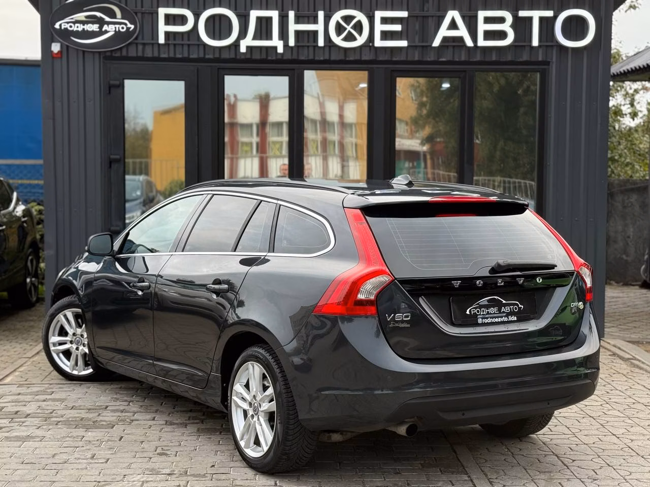 Volvo V60 фото 4