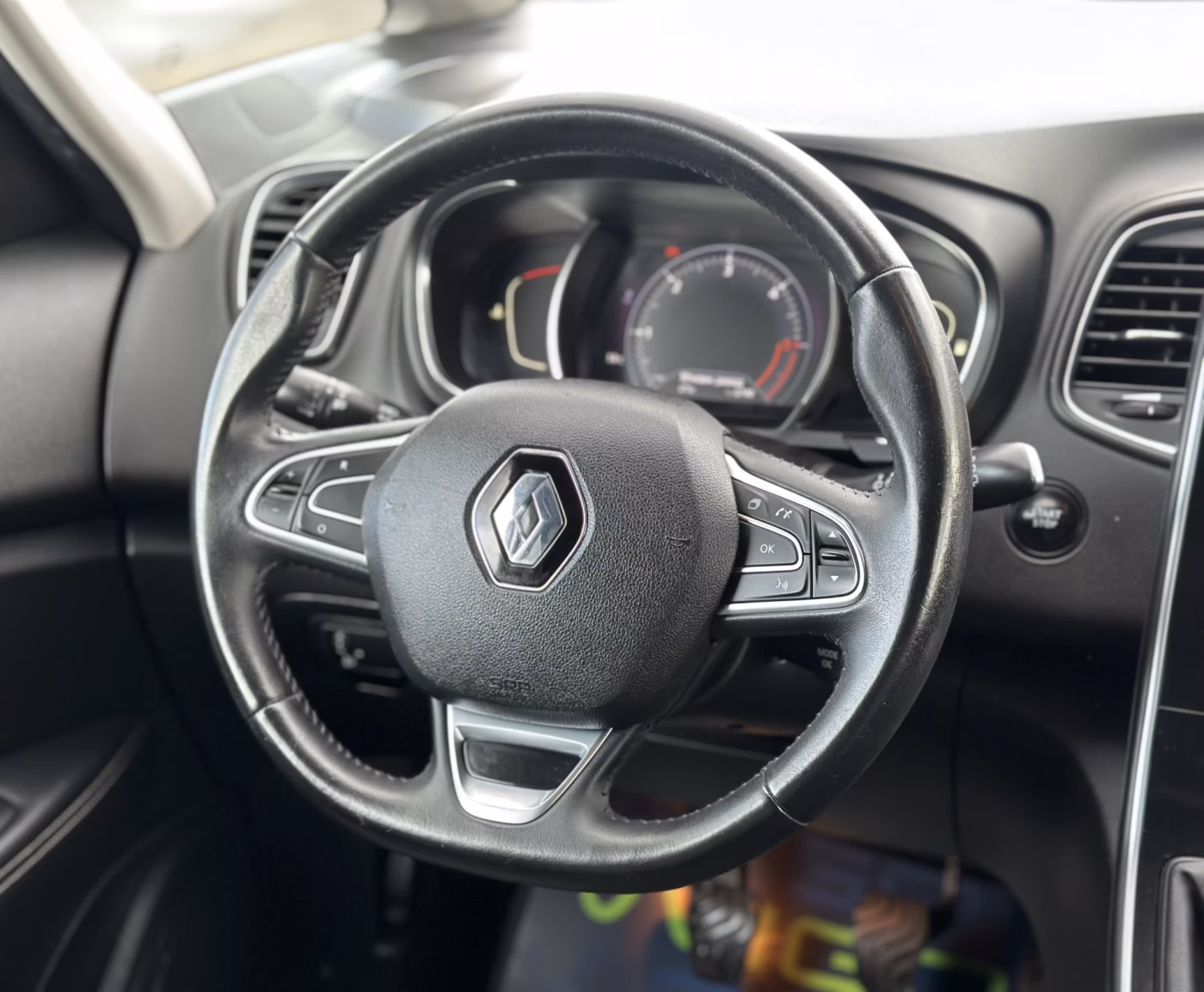 Renault Scenic фото 14