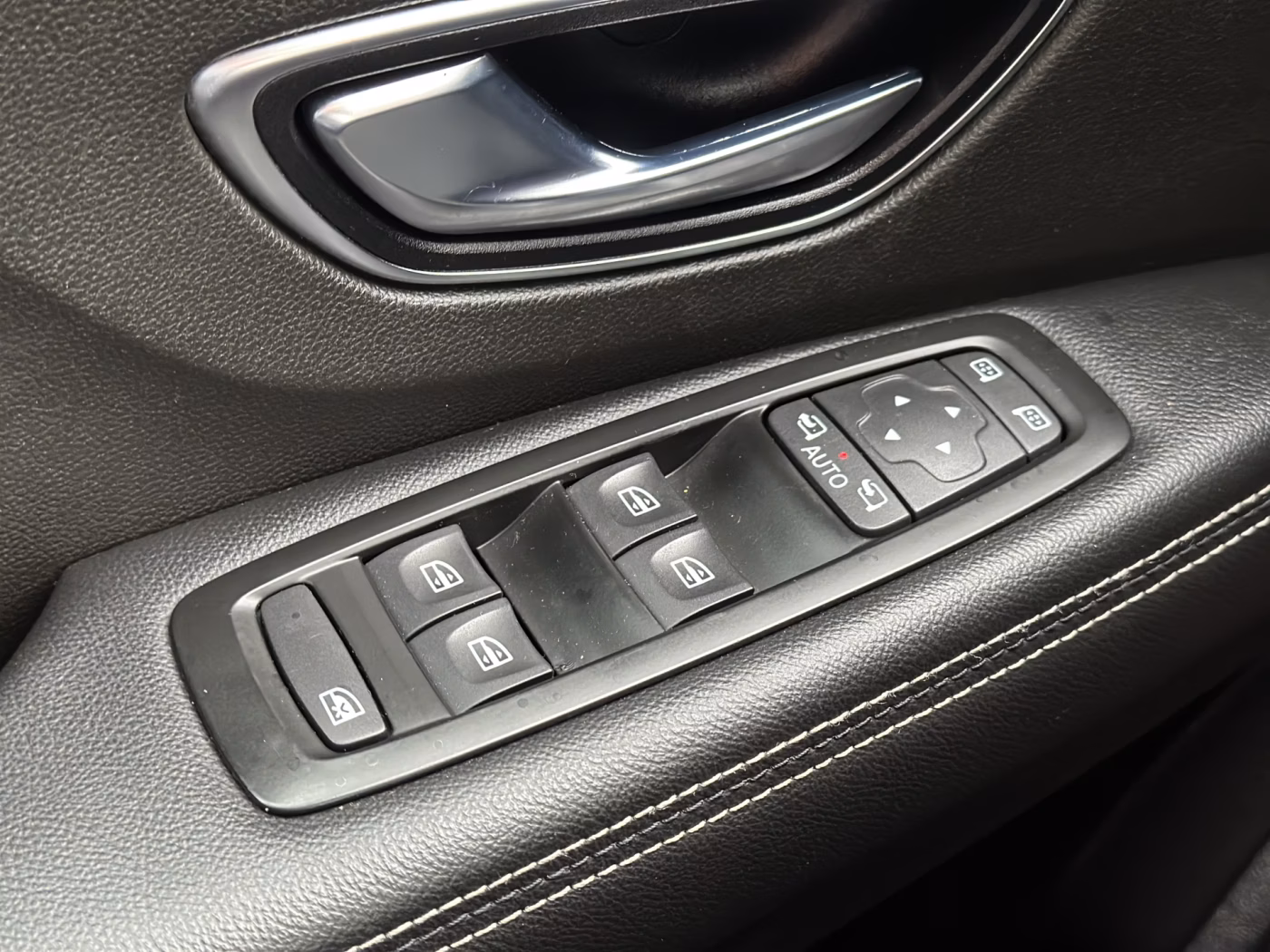 Renault Scenic фото 18