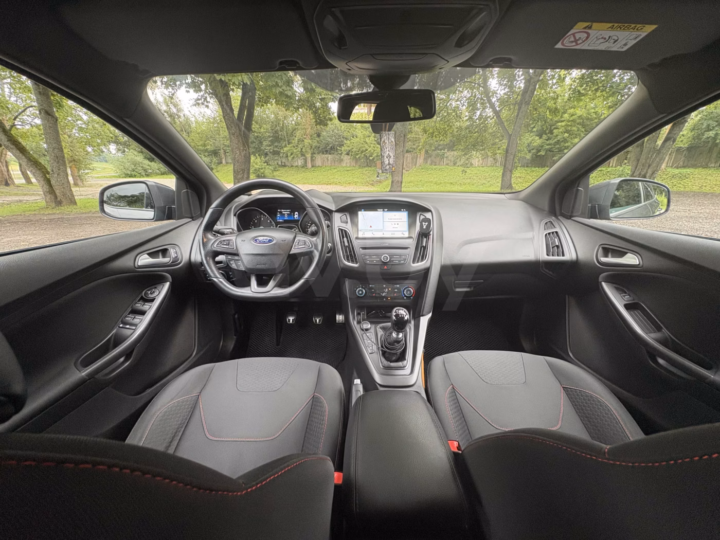 Ford Focus фото 9
