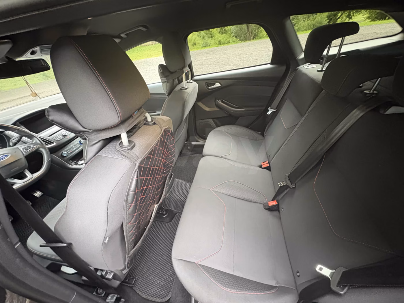 Ford Focus фото 12