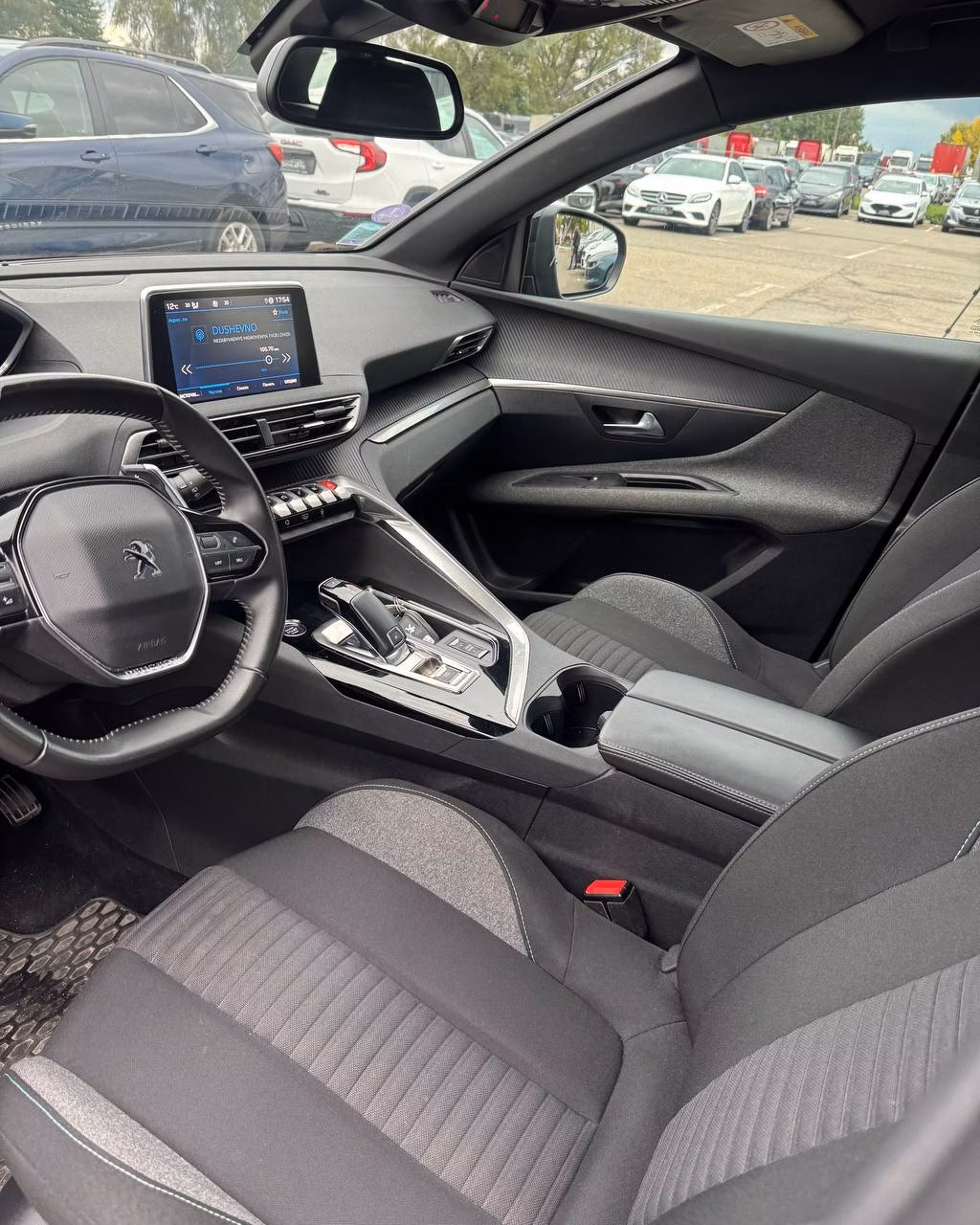 Peugeot 3008 фото 10