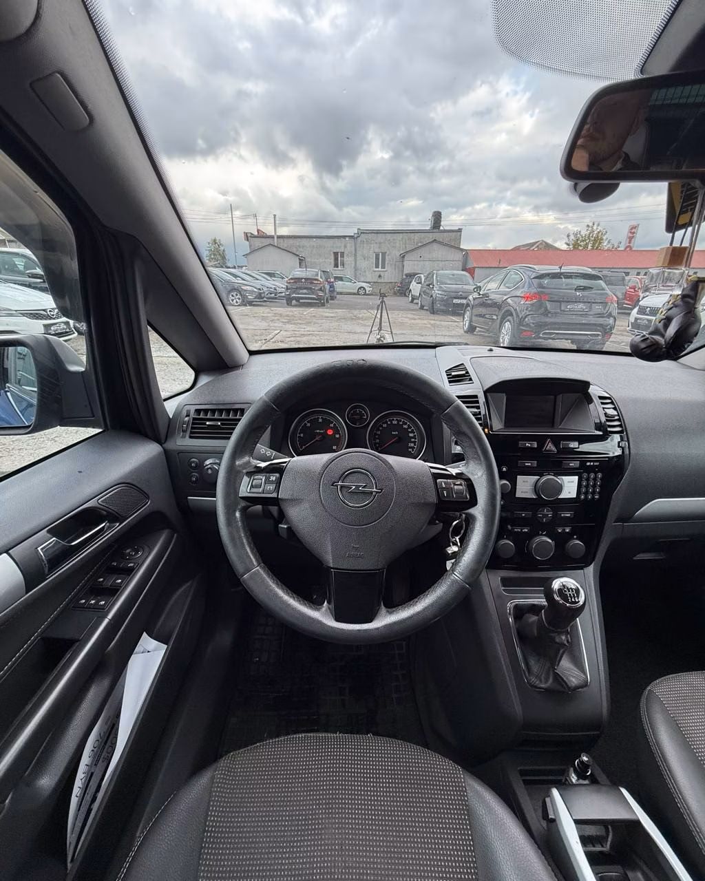 Opel Zafira фото 13