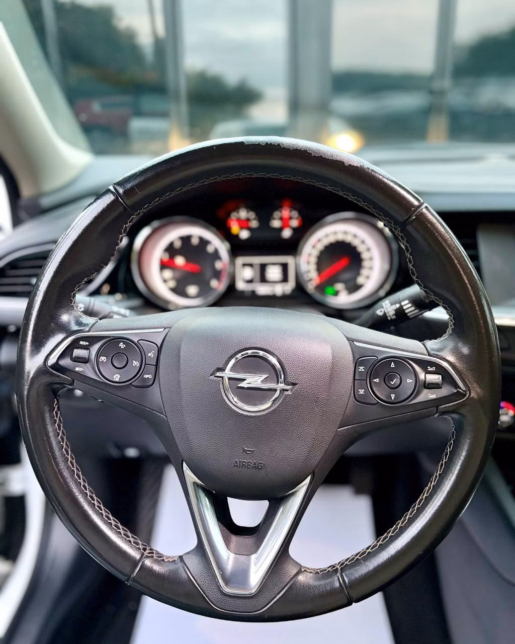 Opel Insignia фото 15