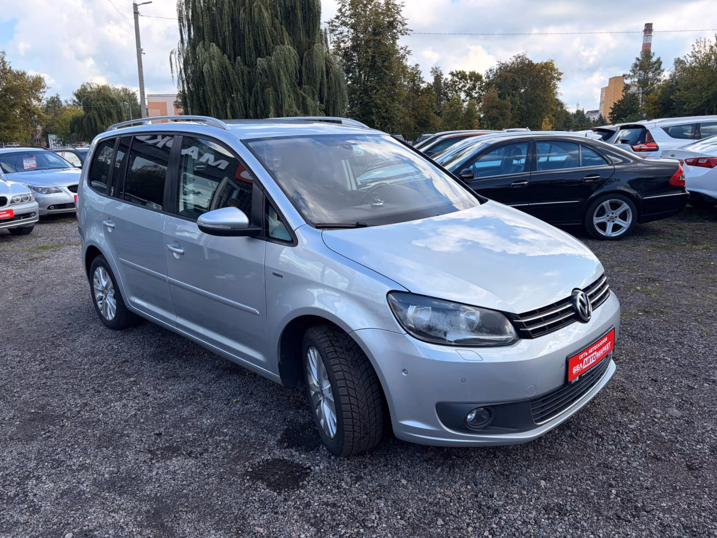 Volkswagen Touran фото 3