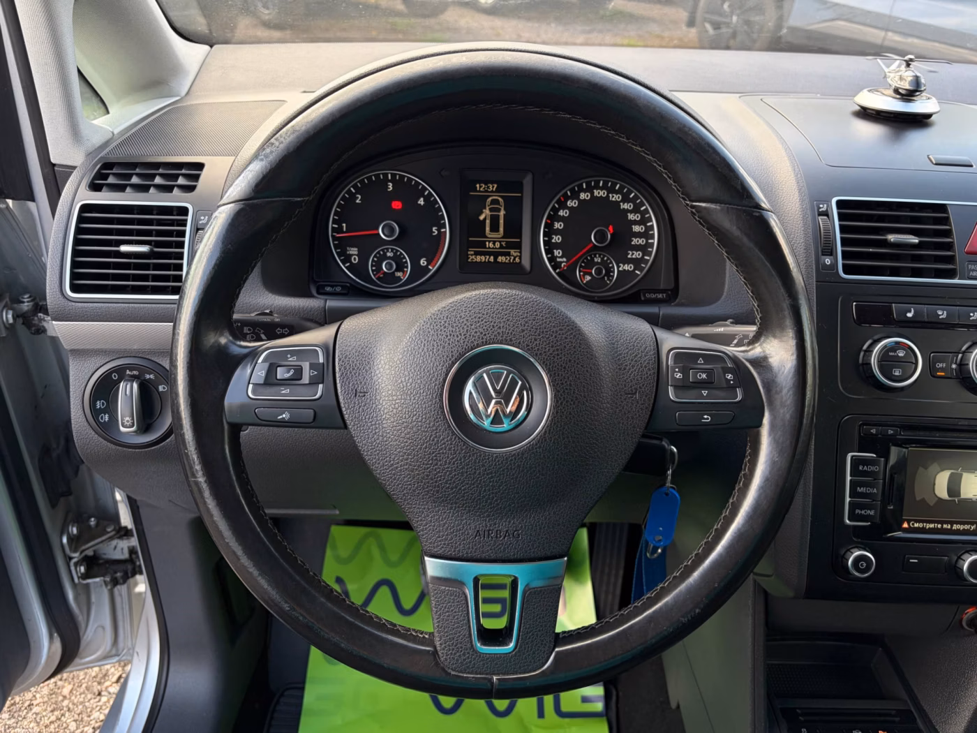 Volkswagen Touran фото 10