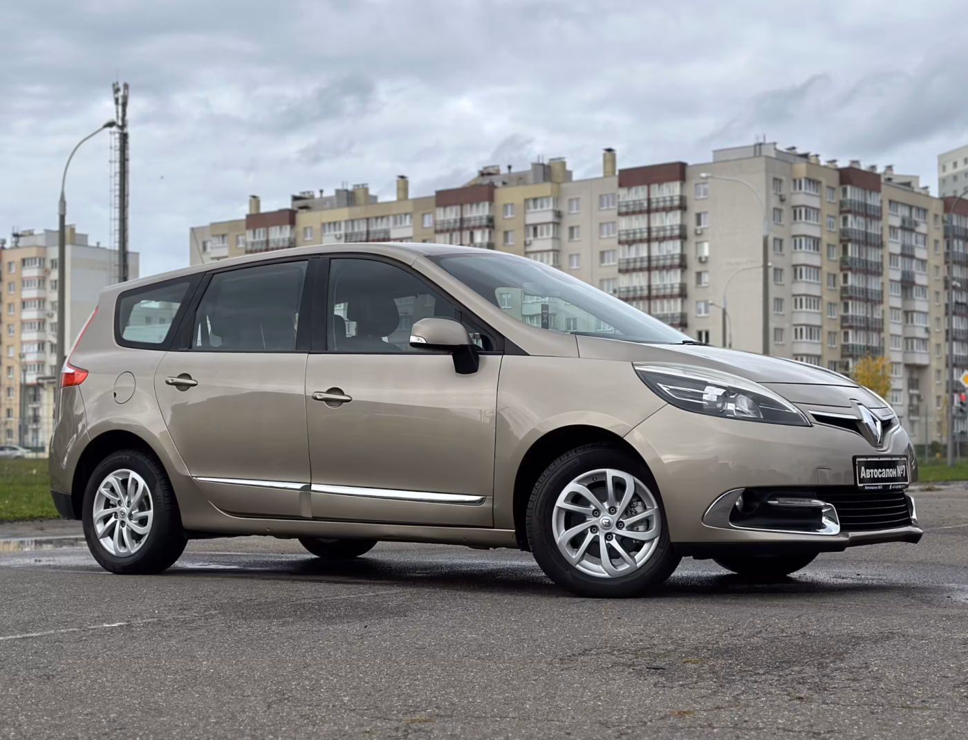 Renault Grand Scenic фото 4